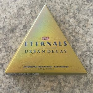 Marvel Eternals by Urban Decay Afterglow Highlighter